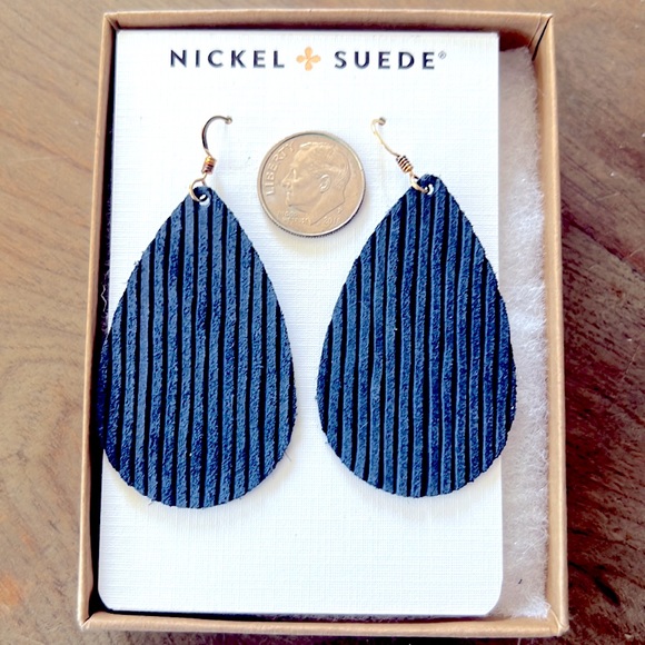 Nickel and Suede Leather Earrings - Picture 3 of 6